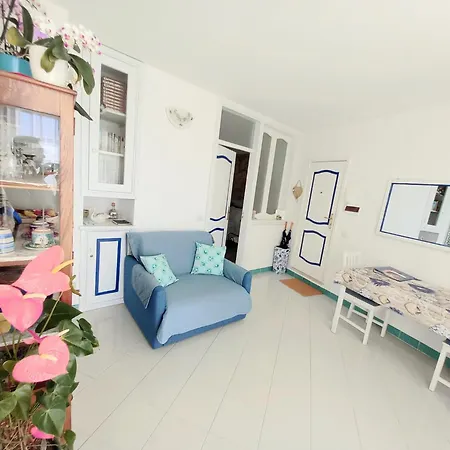Blue Line House Апартаменты *